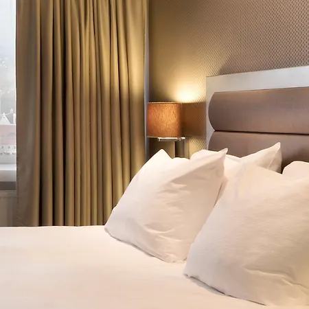 Hotel Radisson Blu Oluempia 4*