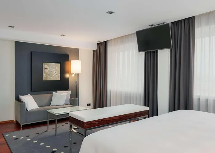 Готель Radisson Blu Oluempia