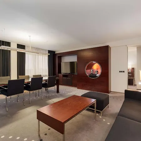 Radisson Blu Oluempia Готель